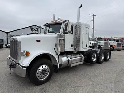 Peterbilt 367 Tri Axle Sleeper Semi Truck - Cummins 485HP