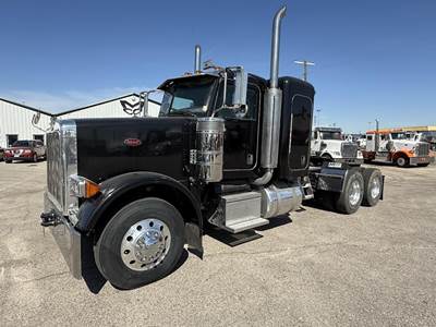 Peterbilt 378 Sleeper Semi Truck - Cummins 485HP