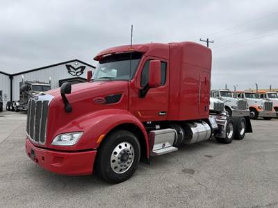 Peterbilt 579 Sleeper Semi Truck - 80" Raised Roof Sleeper, Paccar 455HP, 10 Speed Automatic