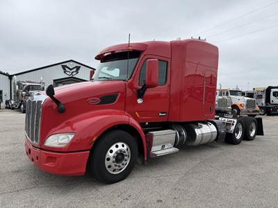 Peterbilt 579 Sleeper Semi Truck - 80" Raised Roof Sleeper, Paccar 455HP, 10 Speed Automatic