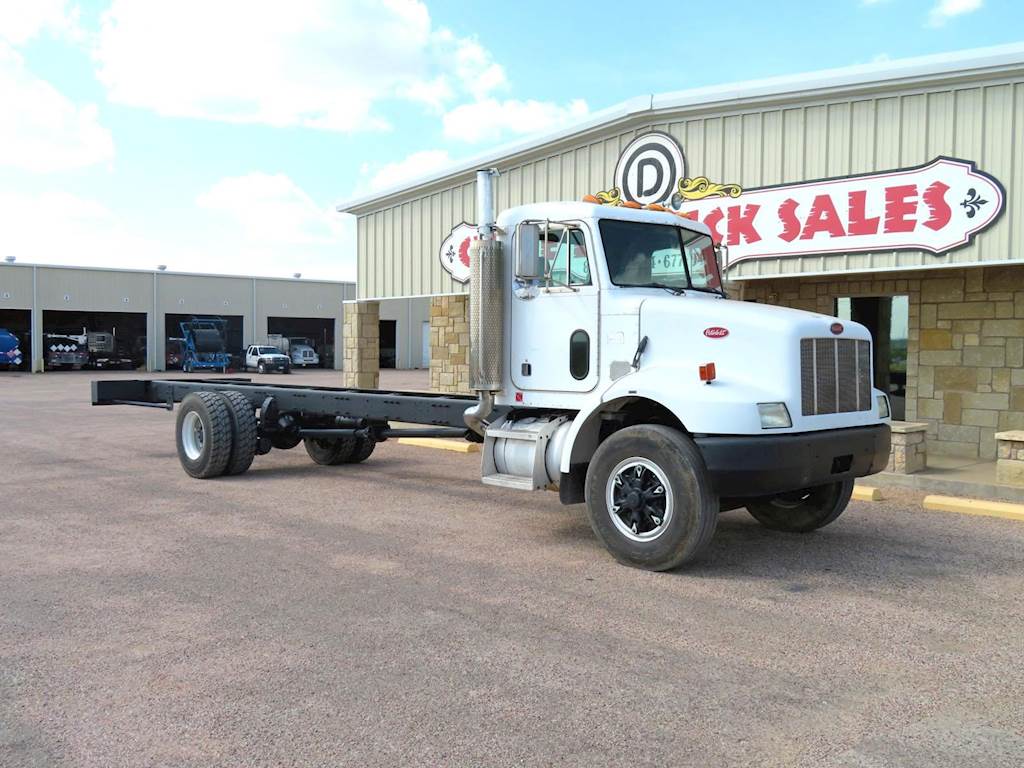 1998 Peterbilt 330 Single Axle Cab & Chassis Truck Caterpillar 3126