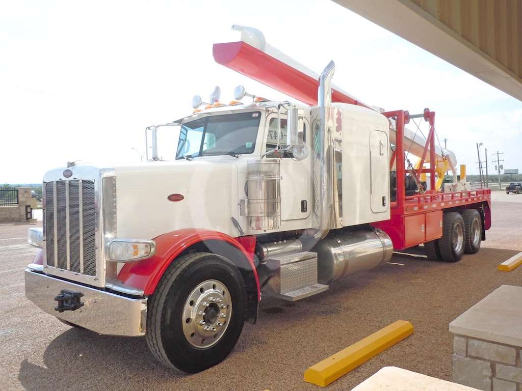 2012 Peterbilt 388 Fuel / Lube Truck For Sale, 277,438 Miles Abilene