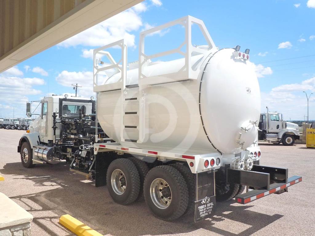 2018 Kenworth T800 Oil Field Truck For Sale Abilene, TX 9383498