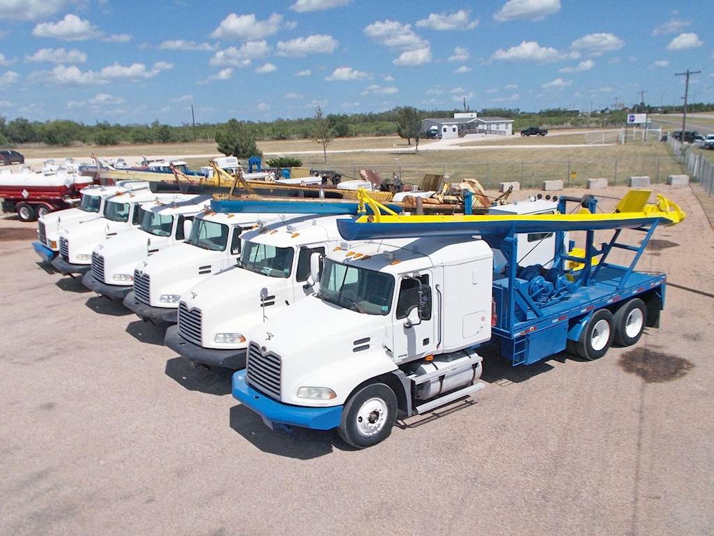 2006 Mack Pinnacle CHU613 Oil Field Truck For Sale Abilene, TX