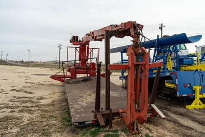 IMT 13034 Truck-Mounted Knuckle Boom Crane