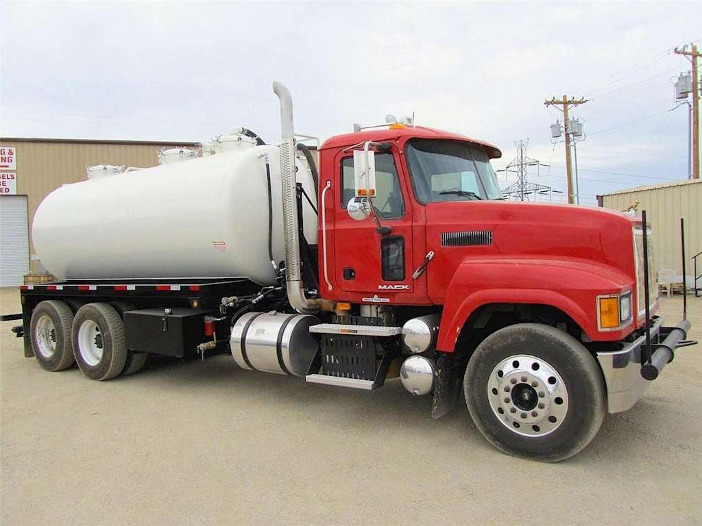 2017 TIGER TANKS 80 BBL Vacuum Truck For Sale Abilene, TX 80 BBL