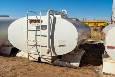 Valew 2000 Gallon Water Tower