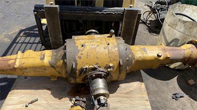 Caterpillar IT12F Axle