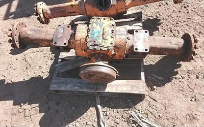 Dresser 520 Axle