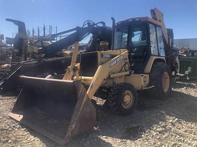 John Deere 310D Backhoe