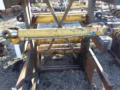 Caterpillar Bucket Cylinder