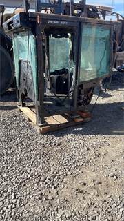 Caterpillar Cab