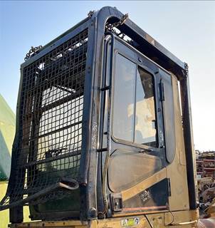 Caterpillar Cab