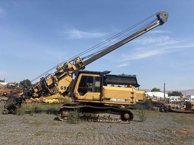 John Deere 690E LC Delimber