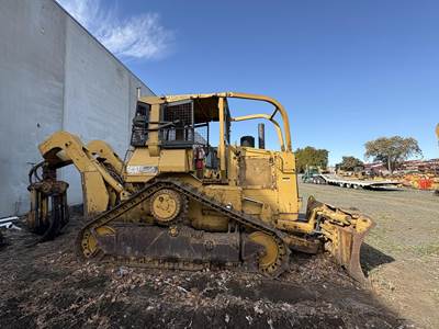 Caterpillar D4H Dozer