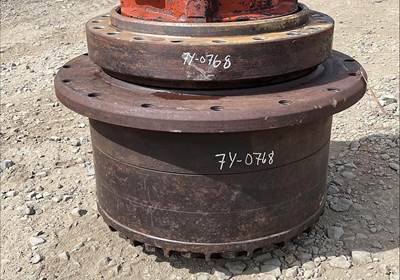 Caterpillar 330L Final Drive