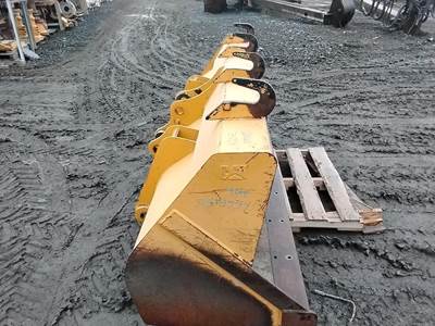 Caterpillar 420E Bucket