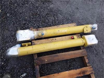 Caterpillar Lift / Boom Cylinder