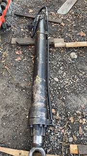 Caterpillar Lift / Boom Cylinder