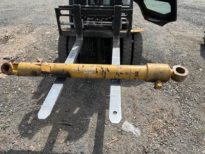 Caterpillar Lift / Boom Cylinder