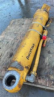 Lift / Boom Cylinder