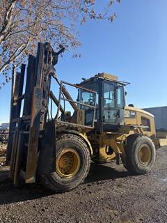 SUPERIOR FABRICATION Multi Pallet Forks