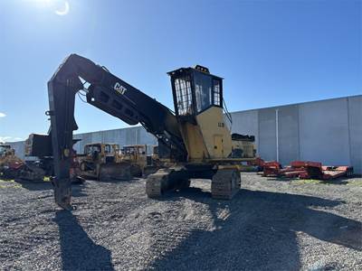 Caterpillar 330D FM Logging Processor