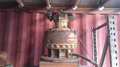 Caterpillar 330L Swing Drive