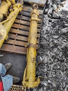 Caterpillar Tilt Cylinder