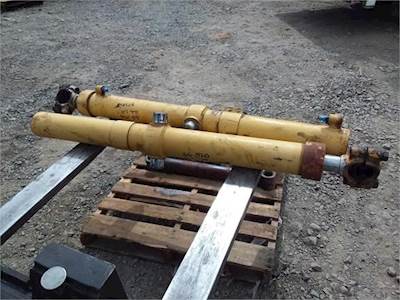 Caterpillar Tilt Cylinder
