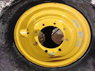 Caterpillar 420E Tire & Rim