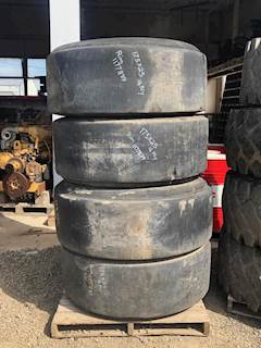 17.5 X 25 Tire