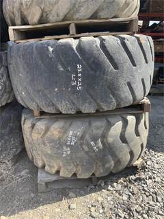23.5 X 25 L-3 Tire