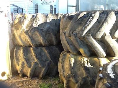 67/34.00/25 20 PLY Tire