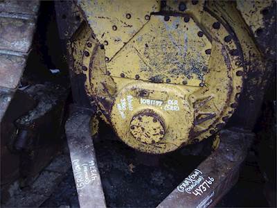 Caterpillar D6R Transmission