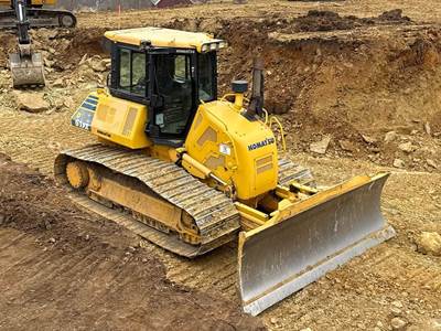Komatsu D61PX-24 Dozer