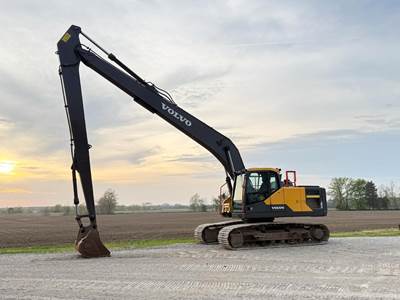 Volvo EC220E LR Excavator