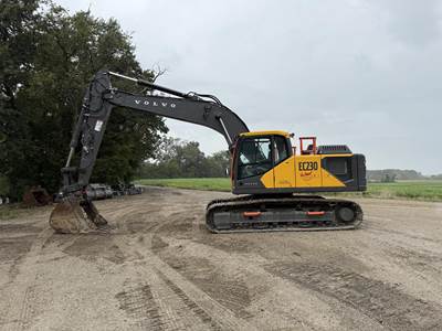 Volvo EC230FL5 Excavator