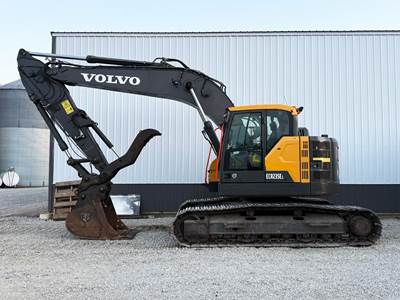Volvo ECR235EL Excavator