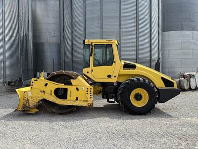 BOMAG BW213PDH-4 Padfoot Roller Compactor