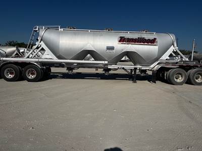 2012 Heil Dry Bulk / Pneumatic Tank Trailer
