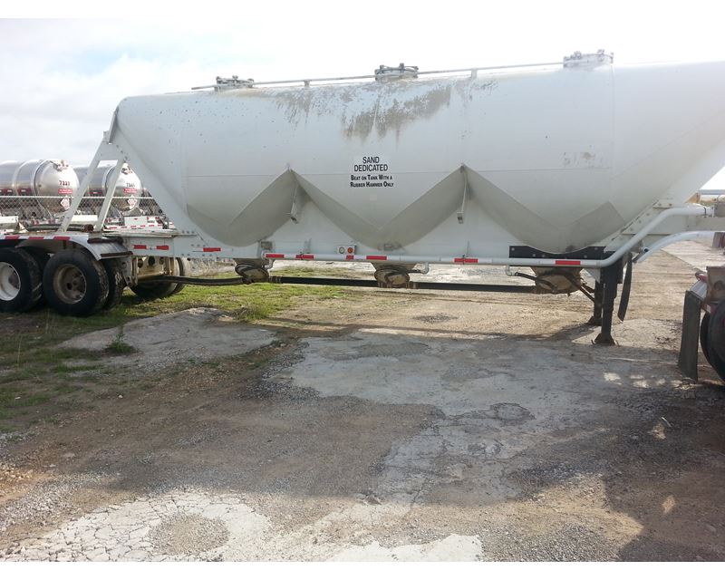 1998 Fruehauf Leasing Aluminium 1000cu 2 axles Sand Trailers Pneumatic