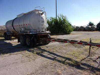 1990 Trailmaster Pup Trailer
