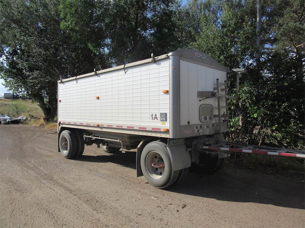 2016 Wilson 60x96 Tri Axle Aluminum Hopper / Grain Trailer Air Ride