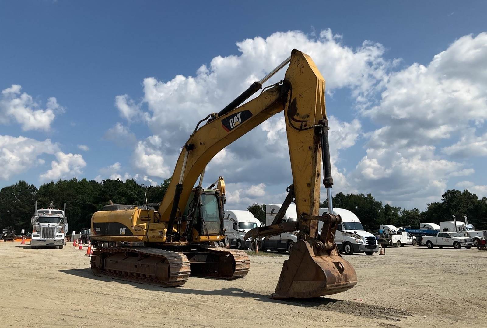 2007 Caterpillar 330DL Excavator For Sale Calhoun, GA 12344950