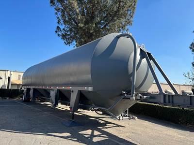 Fruehauf 57x132 Single Axle Dry Bulk / Pneumatic Tank Trailer