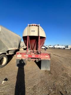 1970 Fruehauf 460 CU FT PNEUMATIC DOUBLES Dry Bulk / Pneumatic Tank Trailer