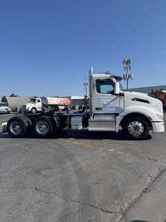 Peterbilt 579 Fuel & Lube Truck - Cummins, 500HP, 12 Speed Automatic