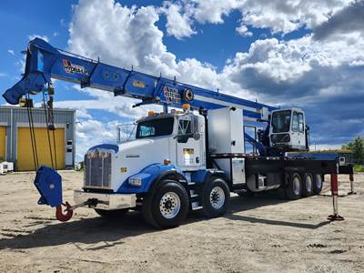 2011 Weldco-Beales WHL45TC100, 45 Ton Straight Boom Crane on 2011 Kenworth T800 10x6 Twin-Steer Boom Truck