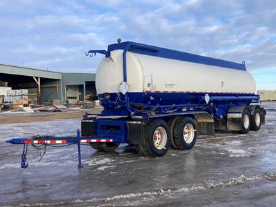 1999 Advance 27,000 Liter Quad axle Wagen Crude Oil Tank Trailer